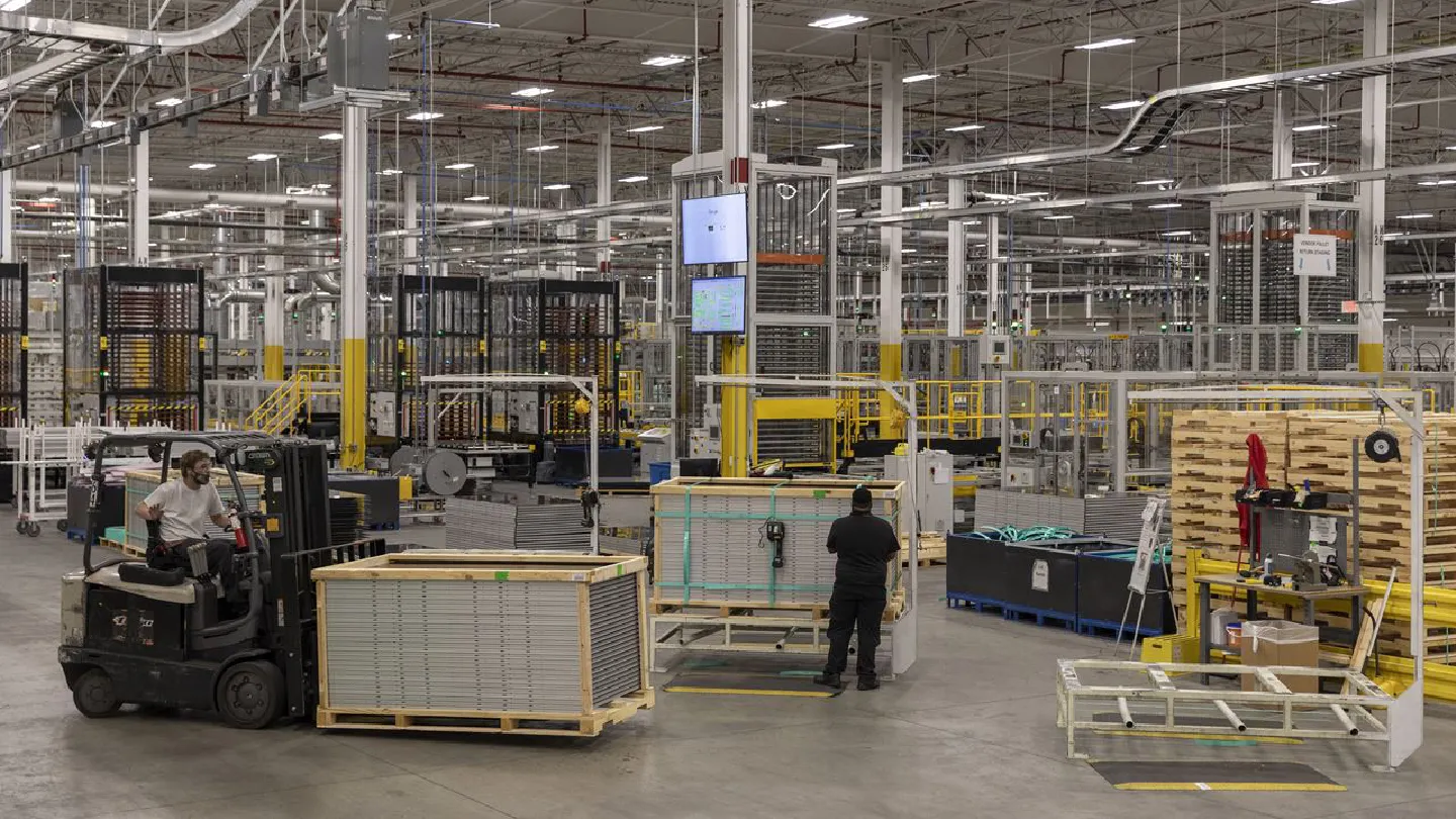 Inside the Ohio factory that could make or break Biden big solar energy push Inside the Ohio factory that could make or break Biden big solar energy push
