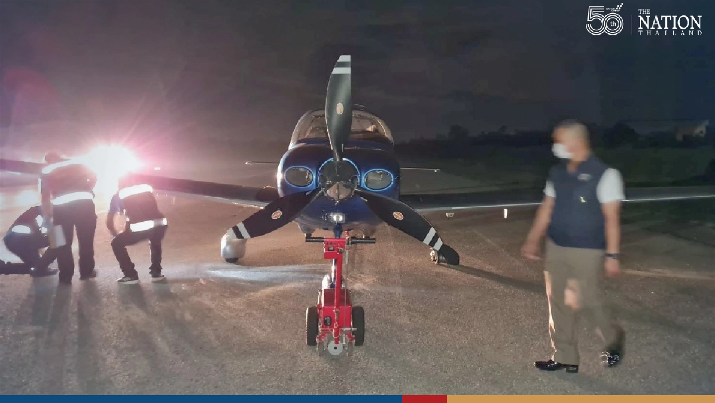 Small aircraft cuts man in half in freak accident in Lamphun Small aircraft cuts man in half in freak accident in Lamphun