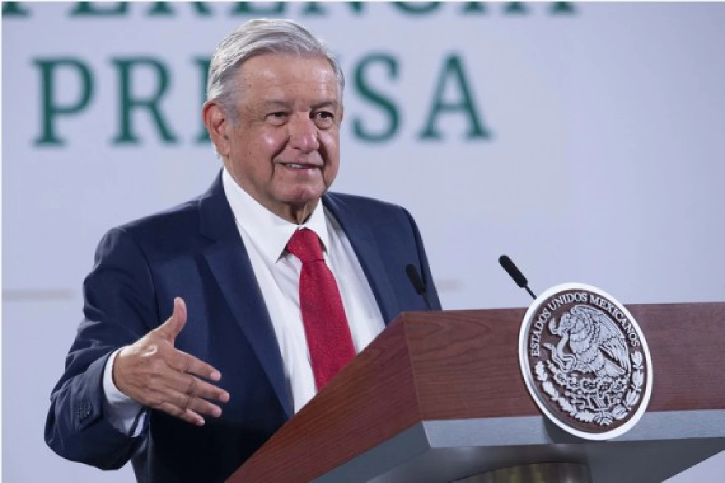 Mexico, U.S. agree to reopen border in November