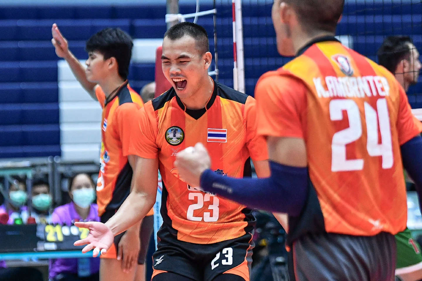 AMORNTEP HELPS NAKHON RATCHASIMA SURVIVE SOUTH GAS CLUBS SCARE AMORNTEP HELPS NAKHON RATCHASIMA SURVIVE SOUTH GAS CLUBS SCARE