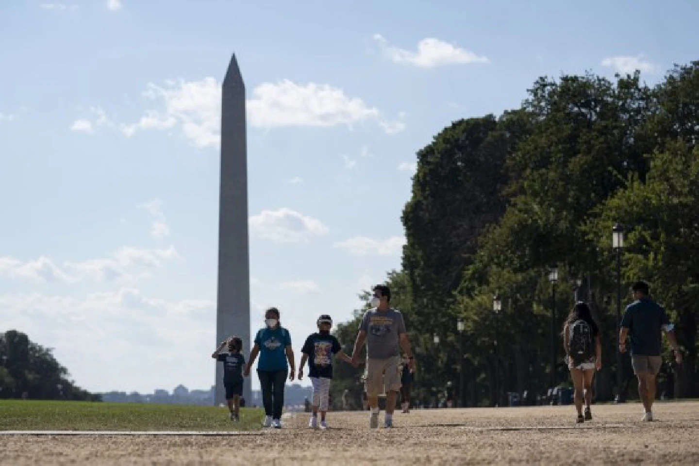 U.S. predicts receding COVID-19, urges for more vaccinations