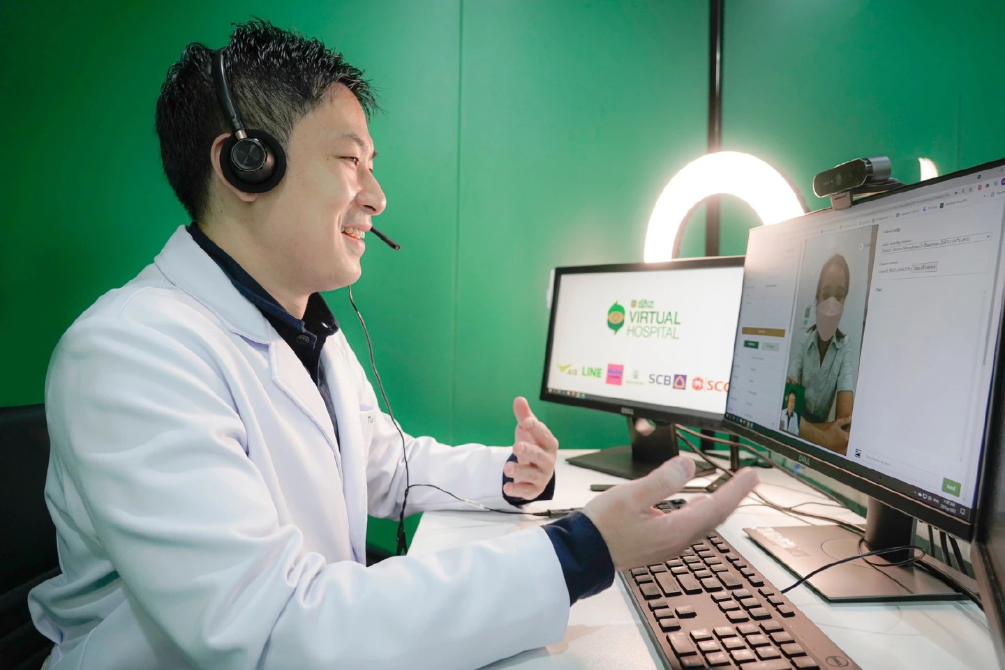 Samitivej is a Virtual Hospital pioneer, giving patients 24-hour access to online teleconsultations with our 642 doctors Samitivej is a Virtual Hospital pioneer, giving patients 24-hour access to online teleconsultations with our 642 doctors