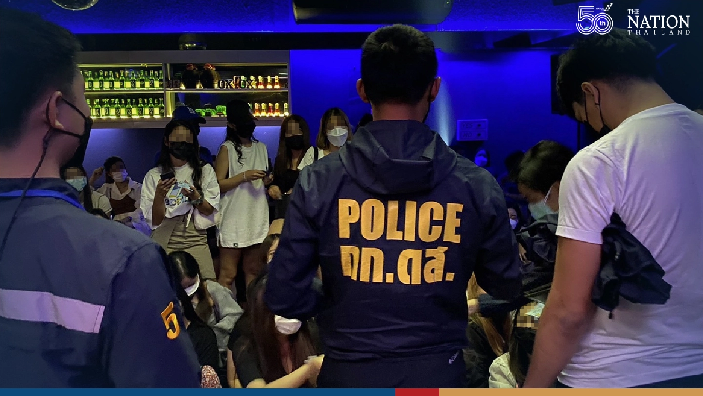 Police break up party at Bangkok restaurant, manager, 116 guests charged