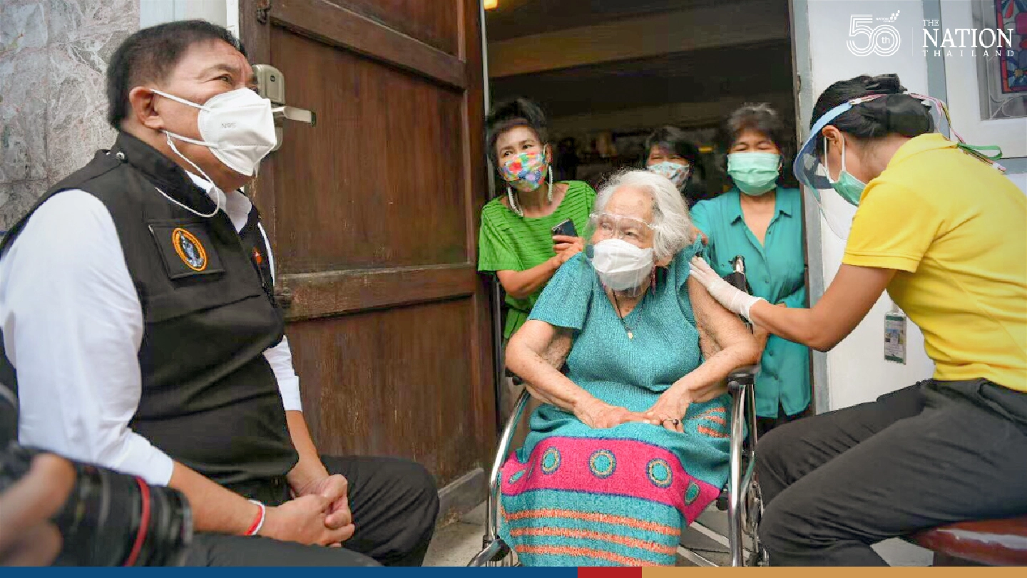Bangkok speed up vaccination drive on bed-ridden seniors and patients Bangkok speed up vaccination drive on bed-ridden seniors and patients
