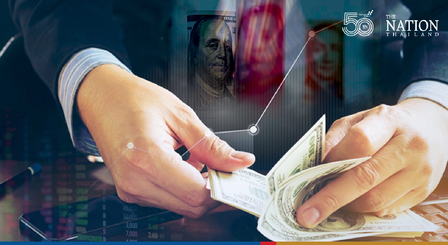 Stocks inch toward record as traders mull recovery