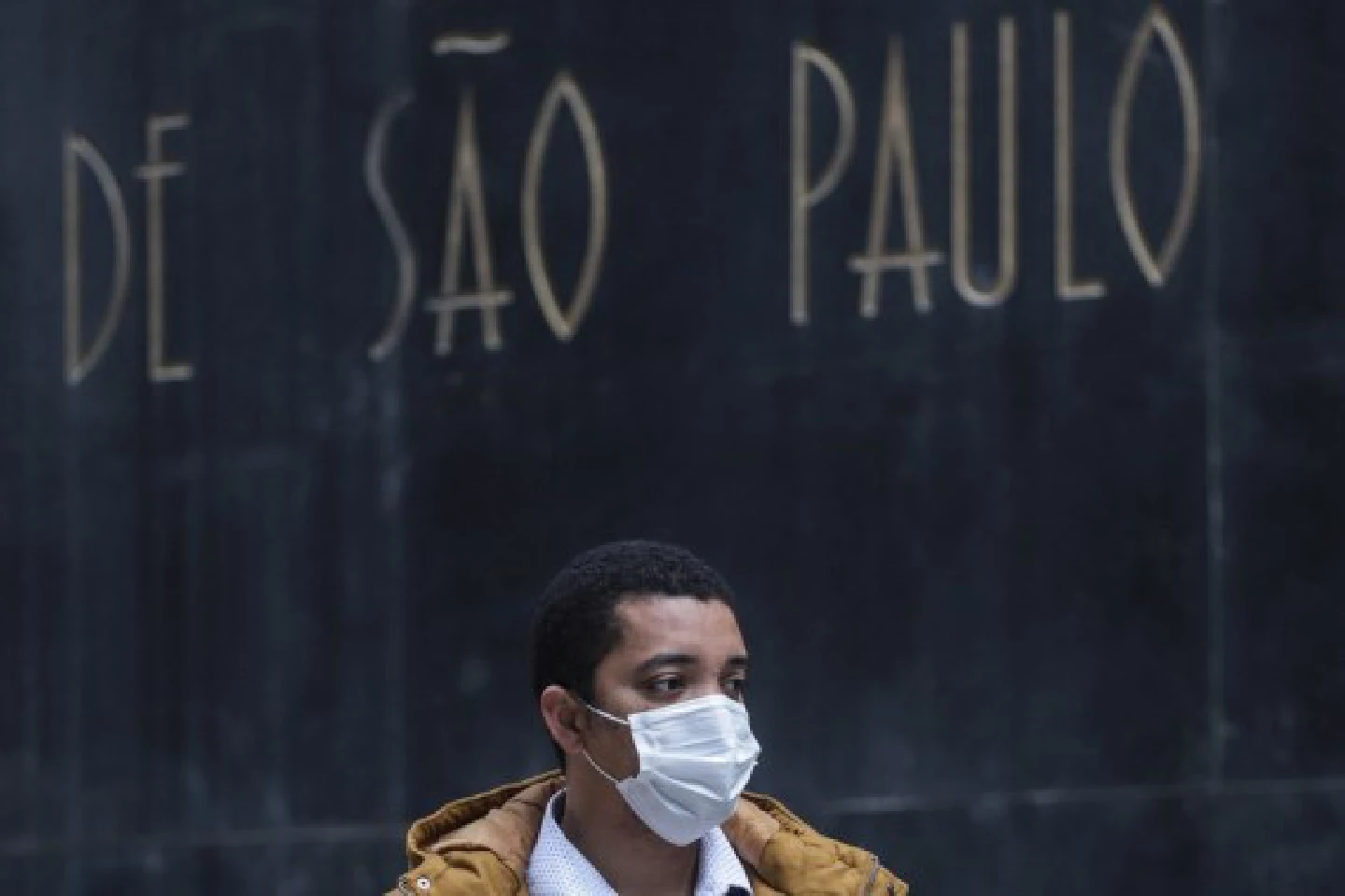 Brazils COVID-19 death toll tops 600,000