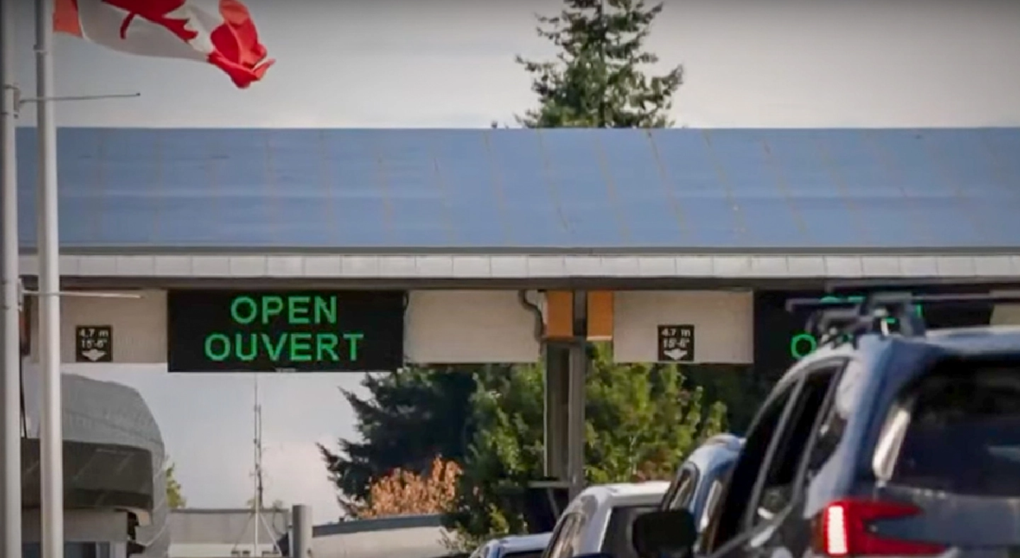 White House to ease overland border crossings from Canada and Mexico