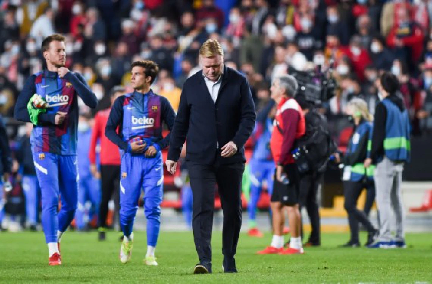 Barcelona sack coach Koeman after loss to Rayo Vallecano