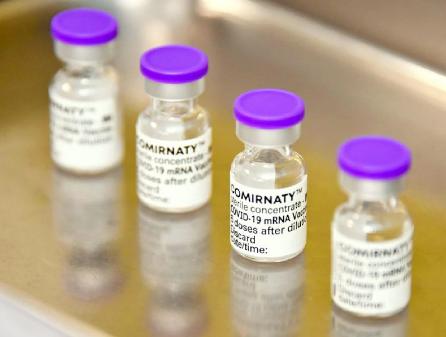 [Japan] Pfizer vaccine called better option for young men