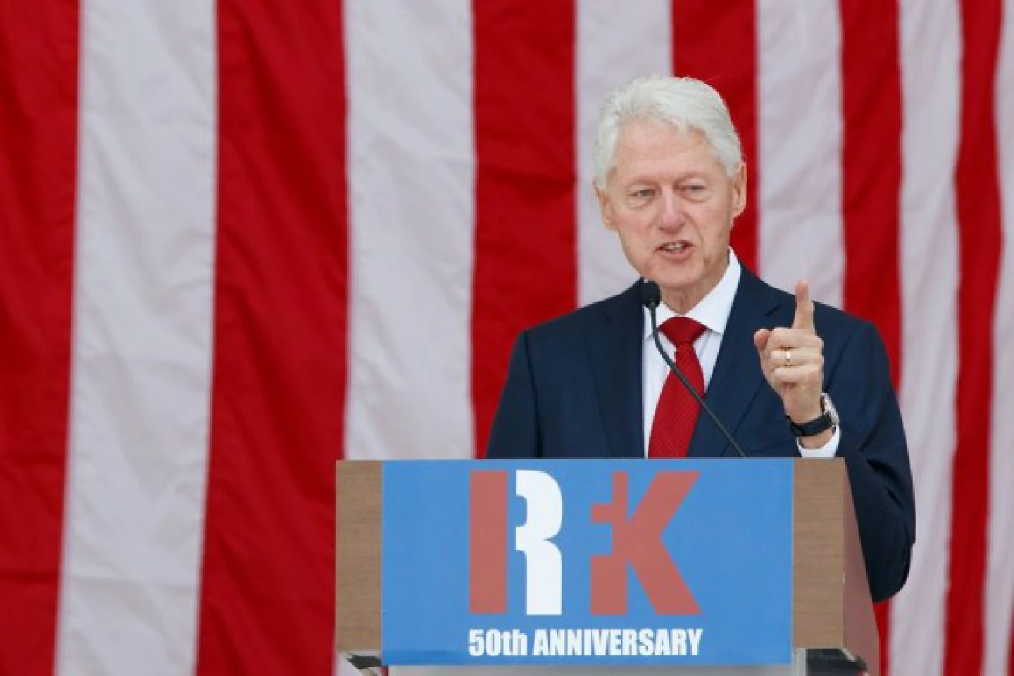 Former U.S. president Clinton released from Southern California hospital Former U.S. president Clinton released from Southern California hospital