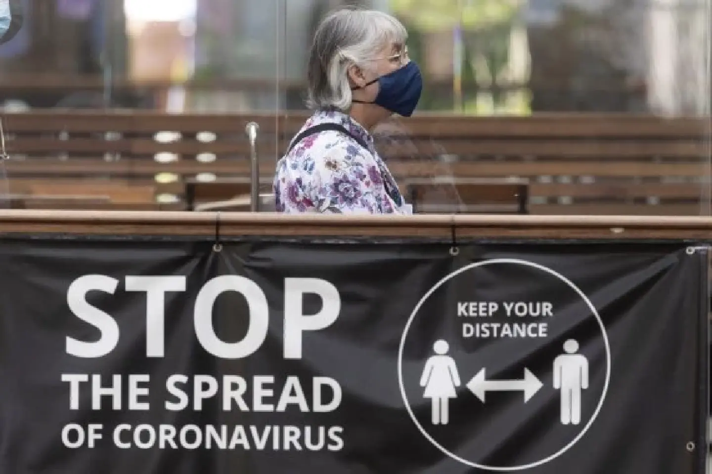 UK coronavirus cases top 10 mln amid concerns over new variant