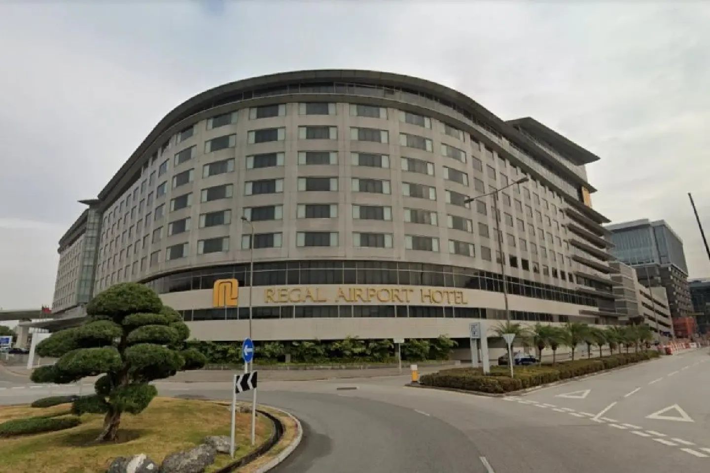 Hong Kong detects new Covid-19 variant in traveller who had been to South Africa Hong Kong detects new Covid-19 variant in traveller who had been to South Africa