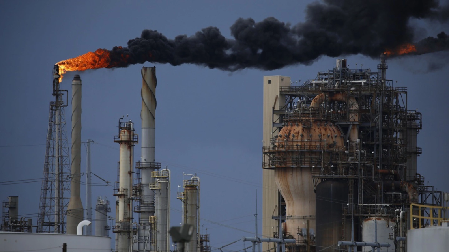 Oil majors need four more years to surpass pre-Covid payouts Oil majors need four more years to surpass pre-Covid payouts