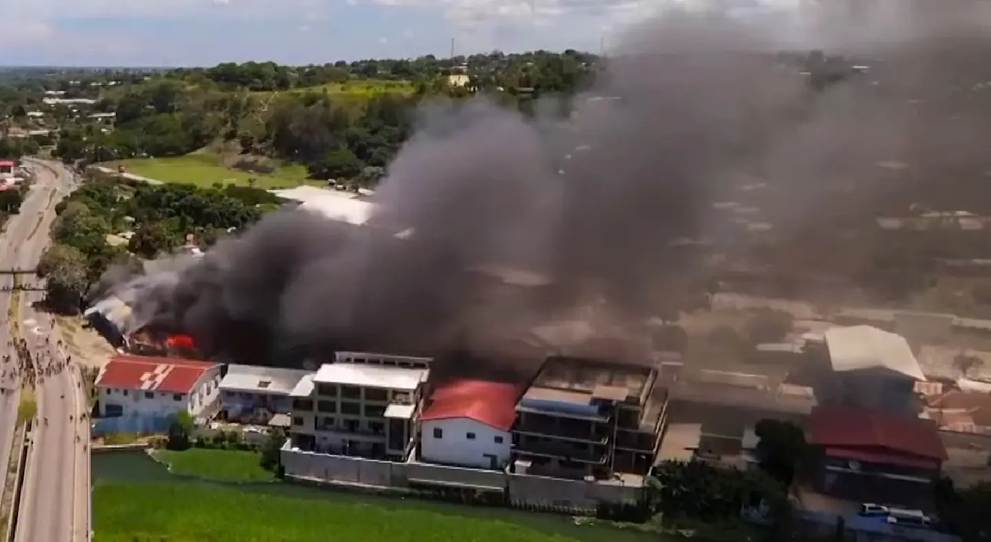 Australia deploys forces to Solomon Islands as protesters burn Chinatown, Parliament