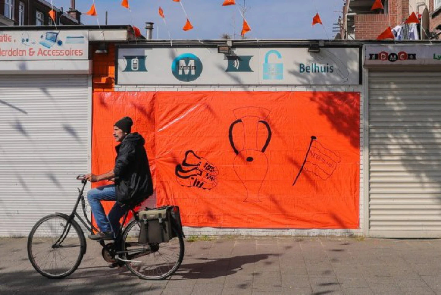 Dutch govt announces new measures to fight COVID-19 amid rising infections Dutch govt announces new measures to fight COVID-19 amid rising infections