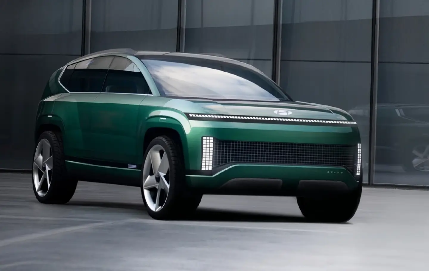 Hyundai, Kia unveil electric concept SUVs at LA auto show Hyundai, Kia unveil electric concept SUVs at LA auto show