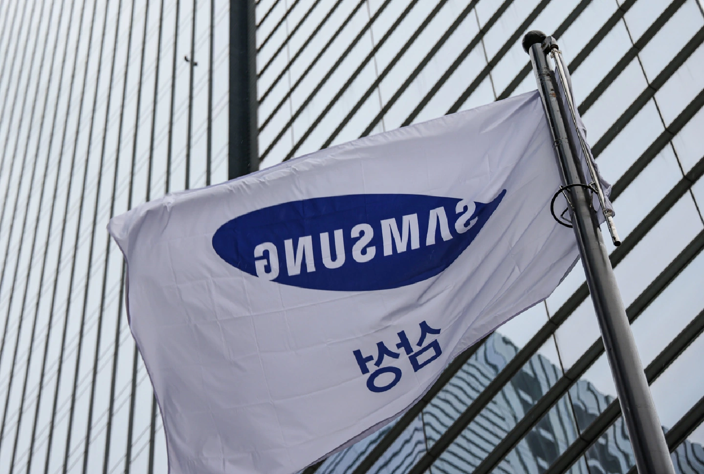 Samsung, SK hynix withhold key data in US request for chip biz info Samsung, SK hynix withhold key data in US request for chip biz info