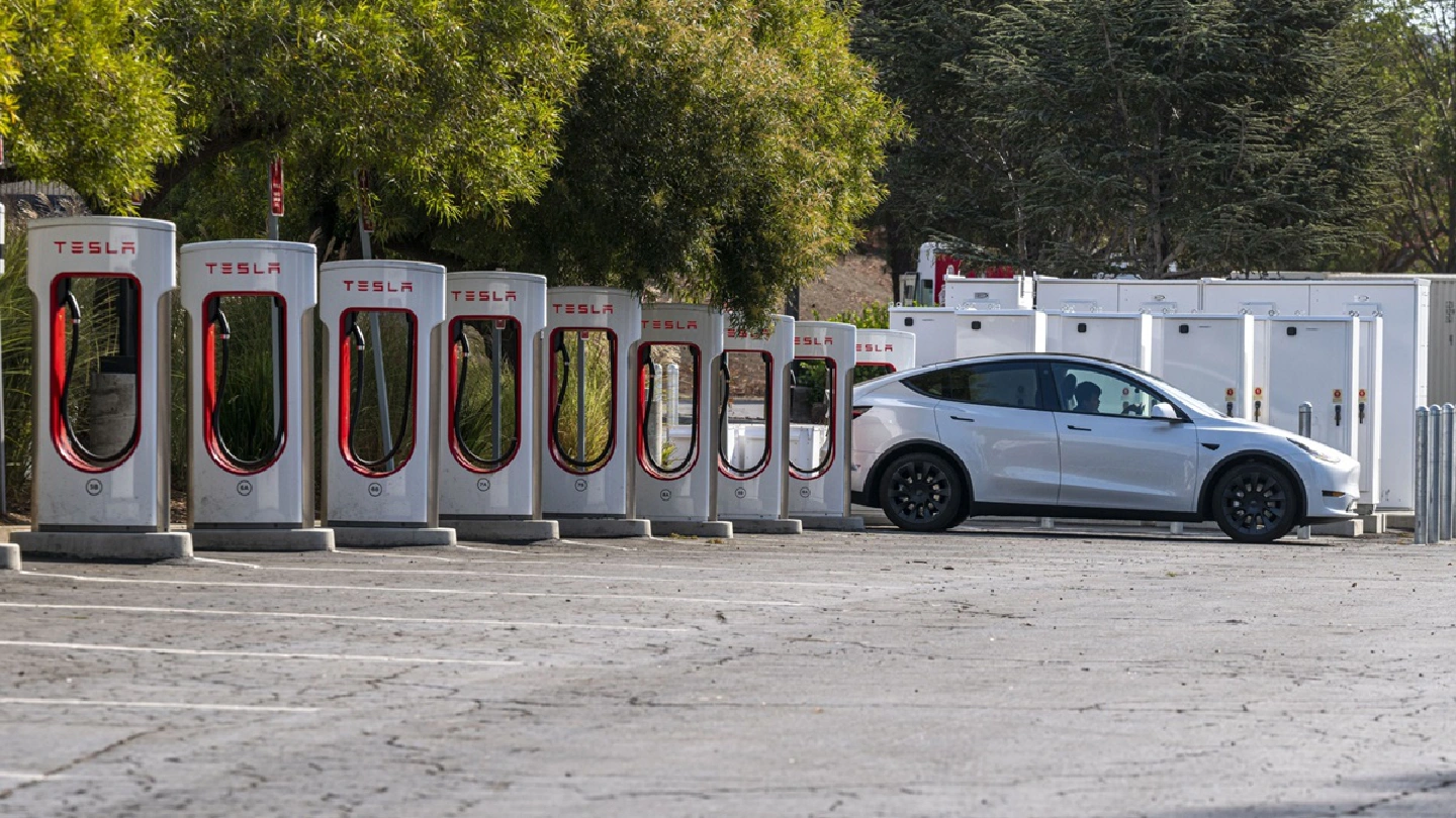 Markets wrap: U.S. stocks extend slide; bonds fall on auction