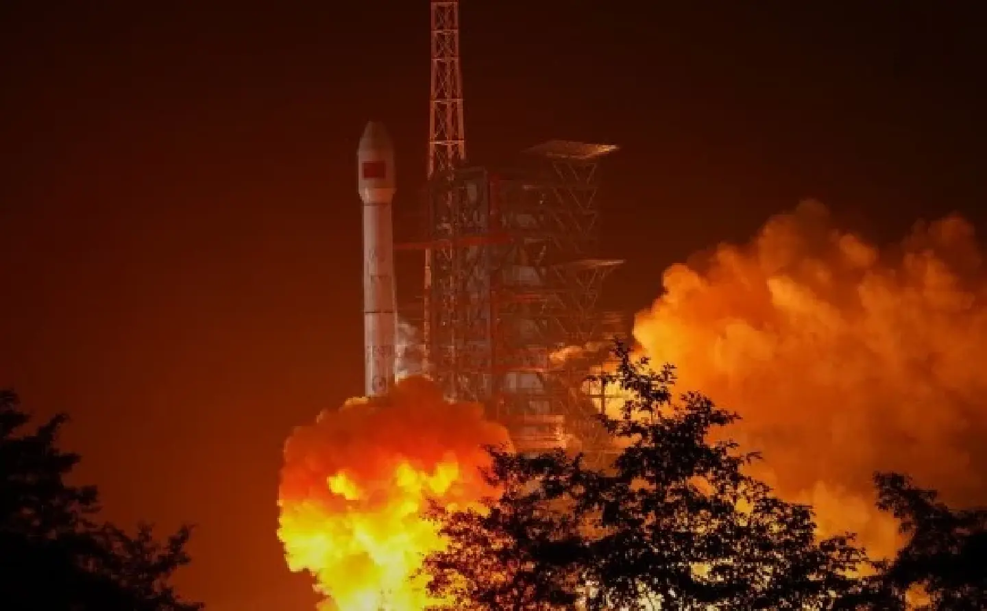 China launches Zhongxing-1D satellite China launches Zhongxing-1D satellite