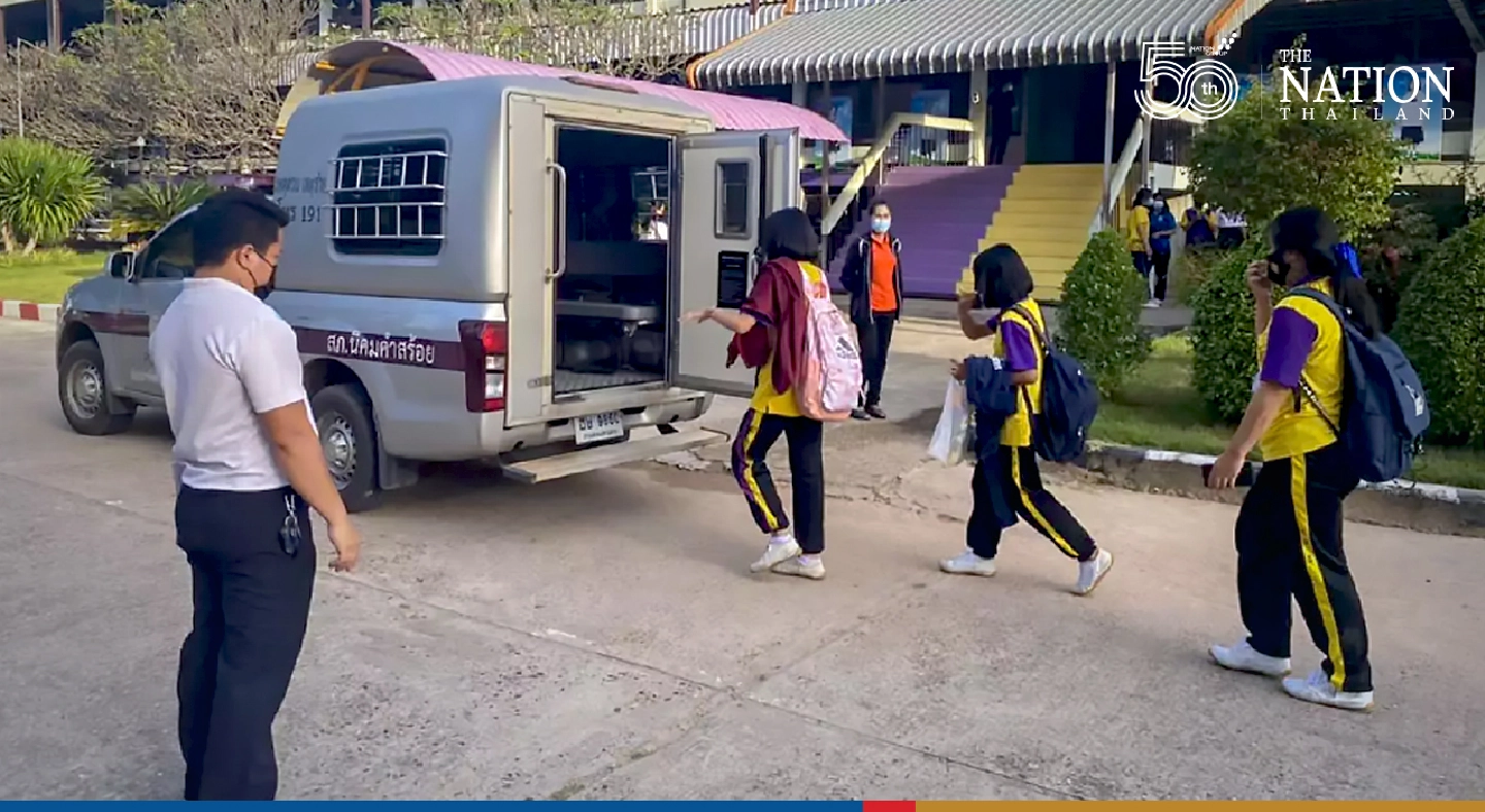 Mukdahan school shut down after 40 people infected with Covid-19