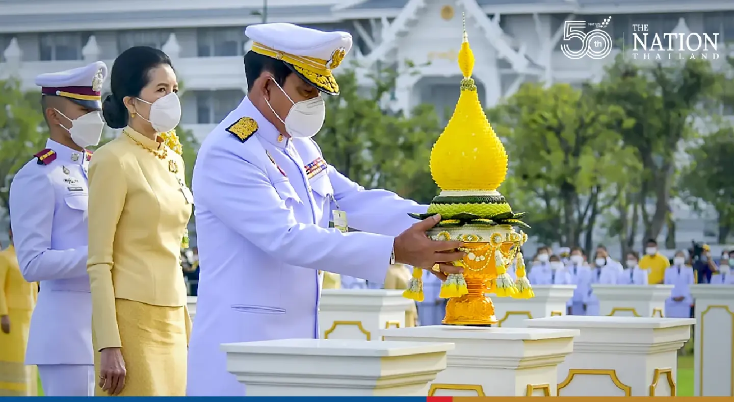 Prayut leads homage to HM King Bhumibol the Great