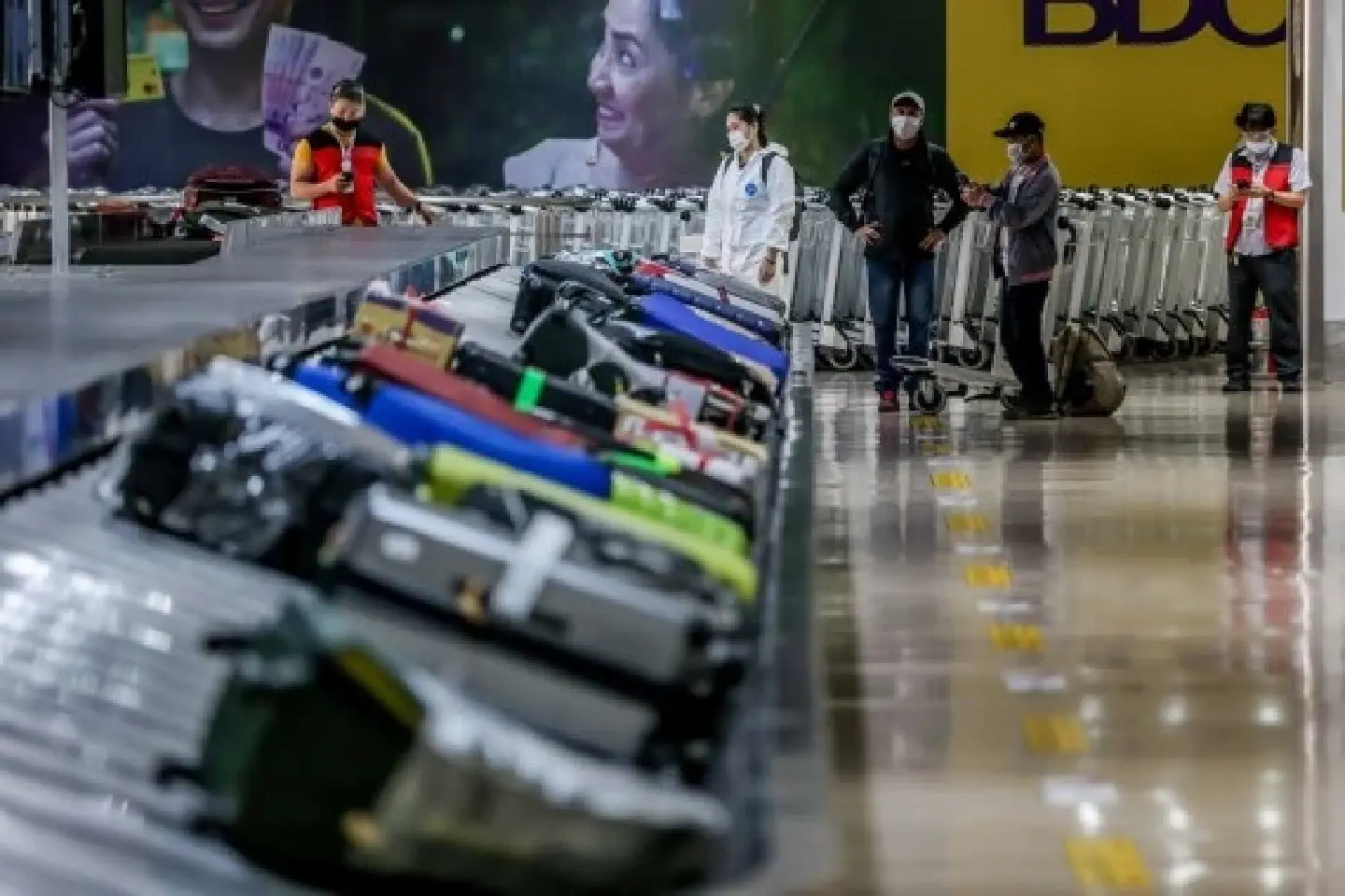 Philippines tightens requirement for entry of vaccinated travelers over Omicron variant Philippines tightens requirement for entry of vaccinated travelers over Omicron variant