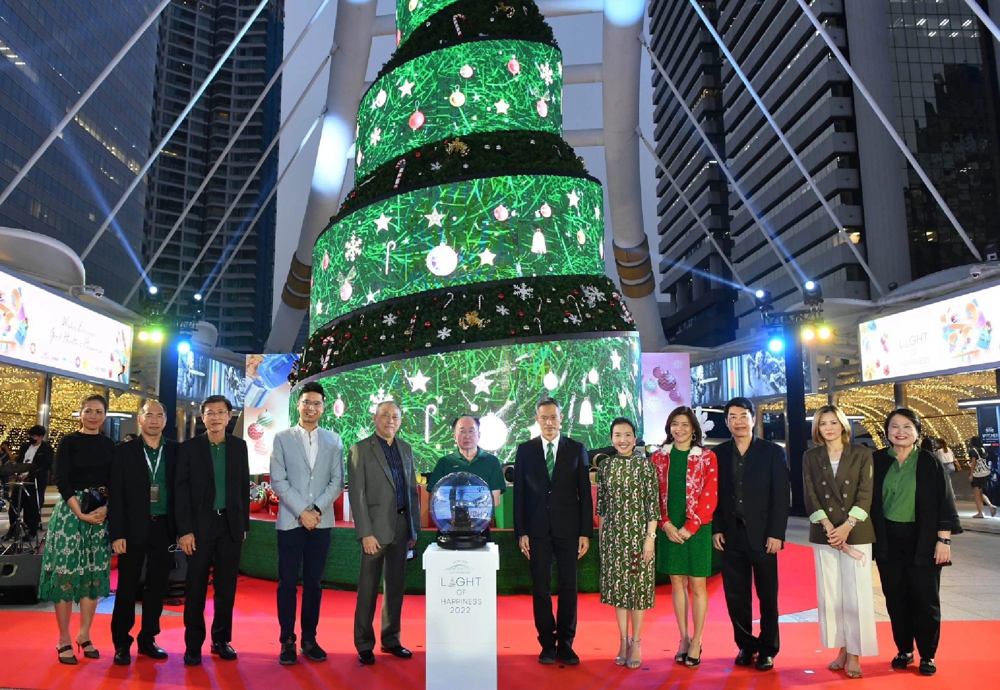 Biggest LED RIBBON CHRISTMAS TREE in Thailand