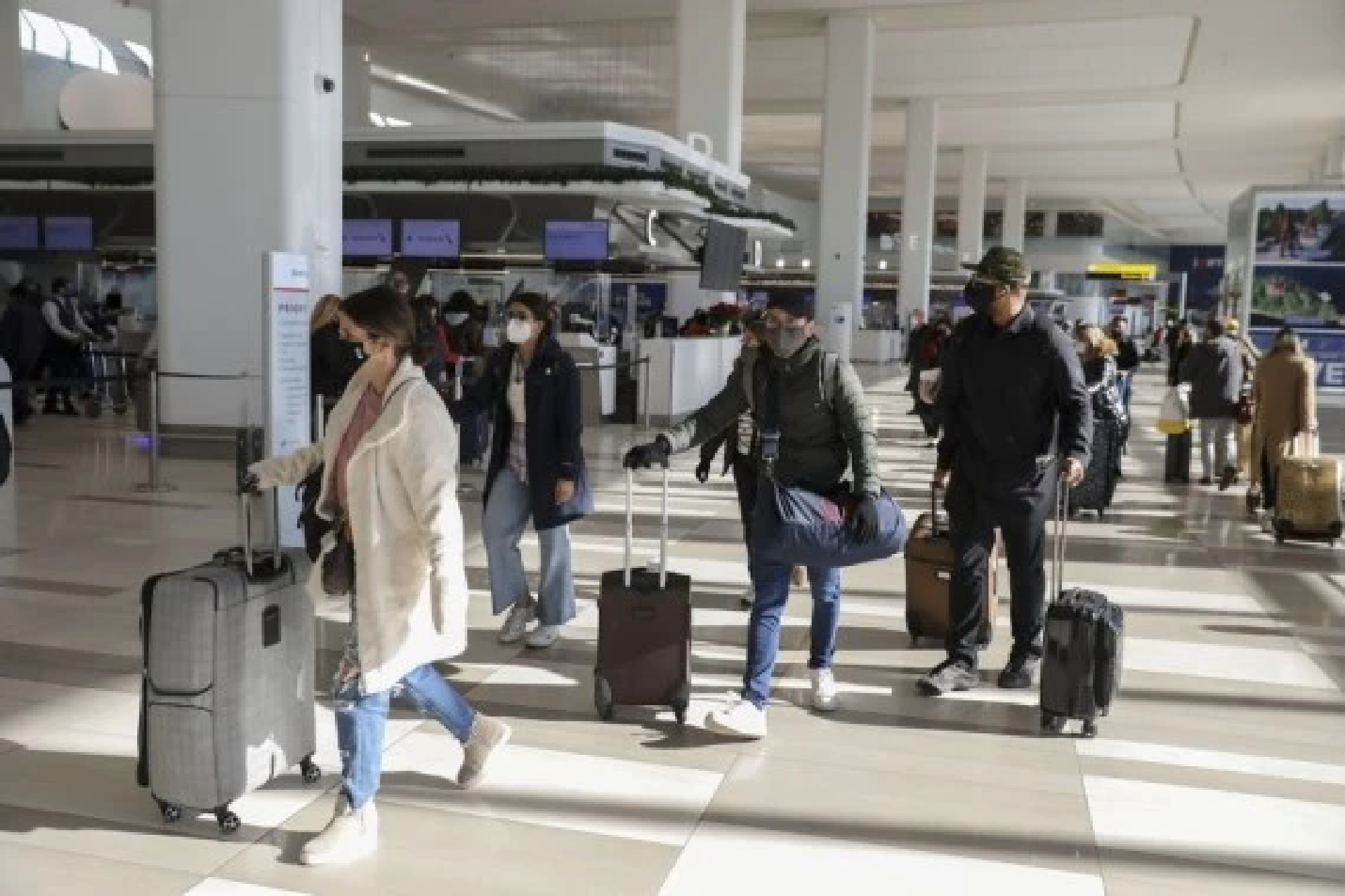 U.S. to lift travel bans on 8 southern African countries on New Years Eve