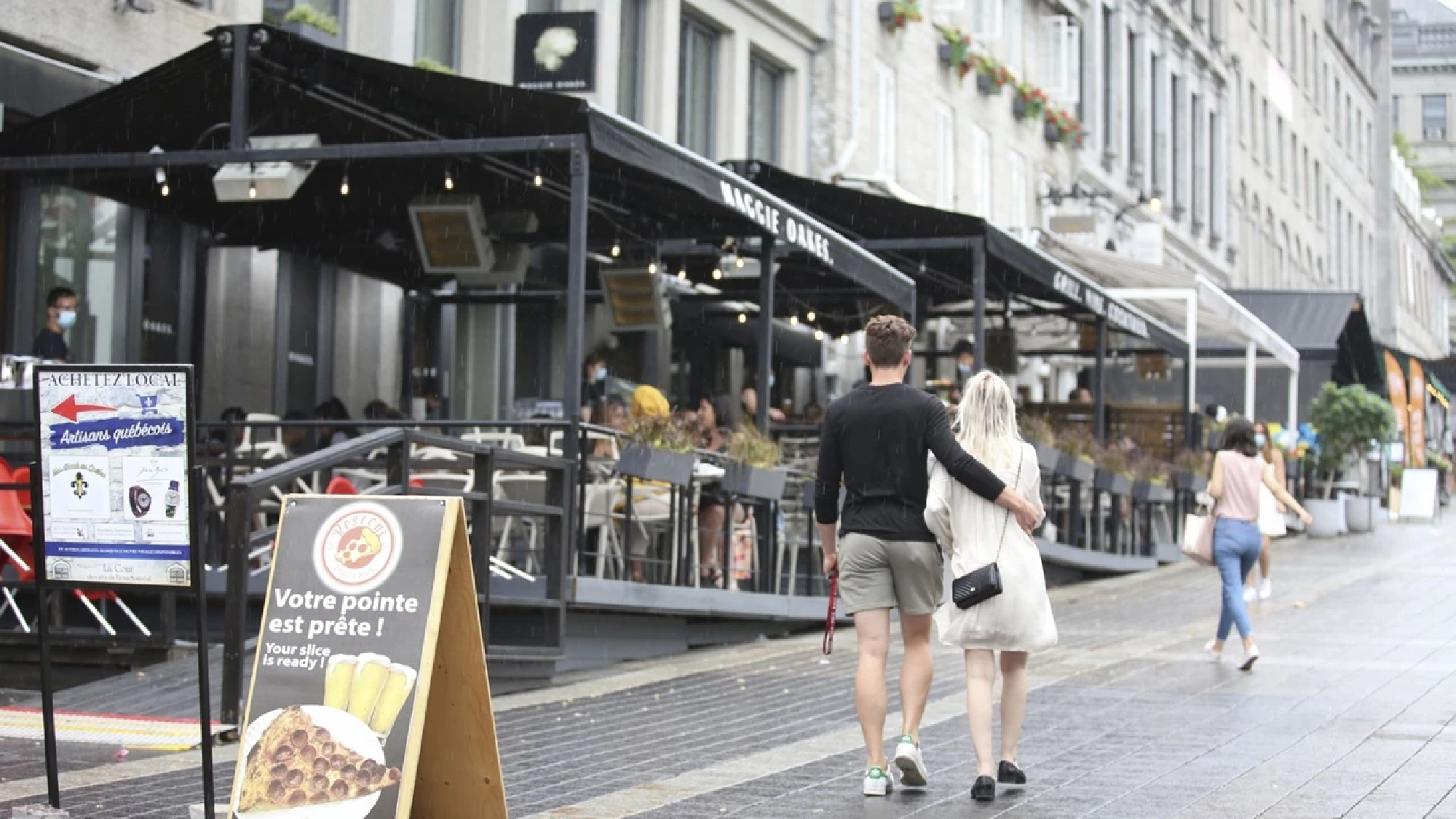 Quebec closes schools and bars with Covid-19 hospital cases up 76%