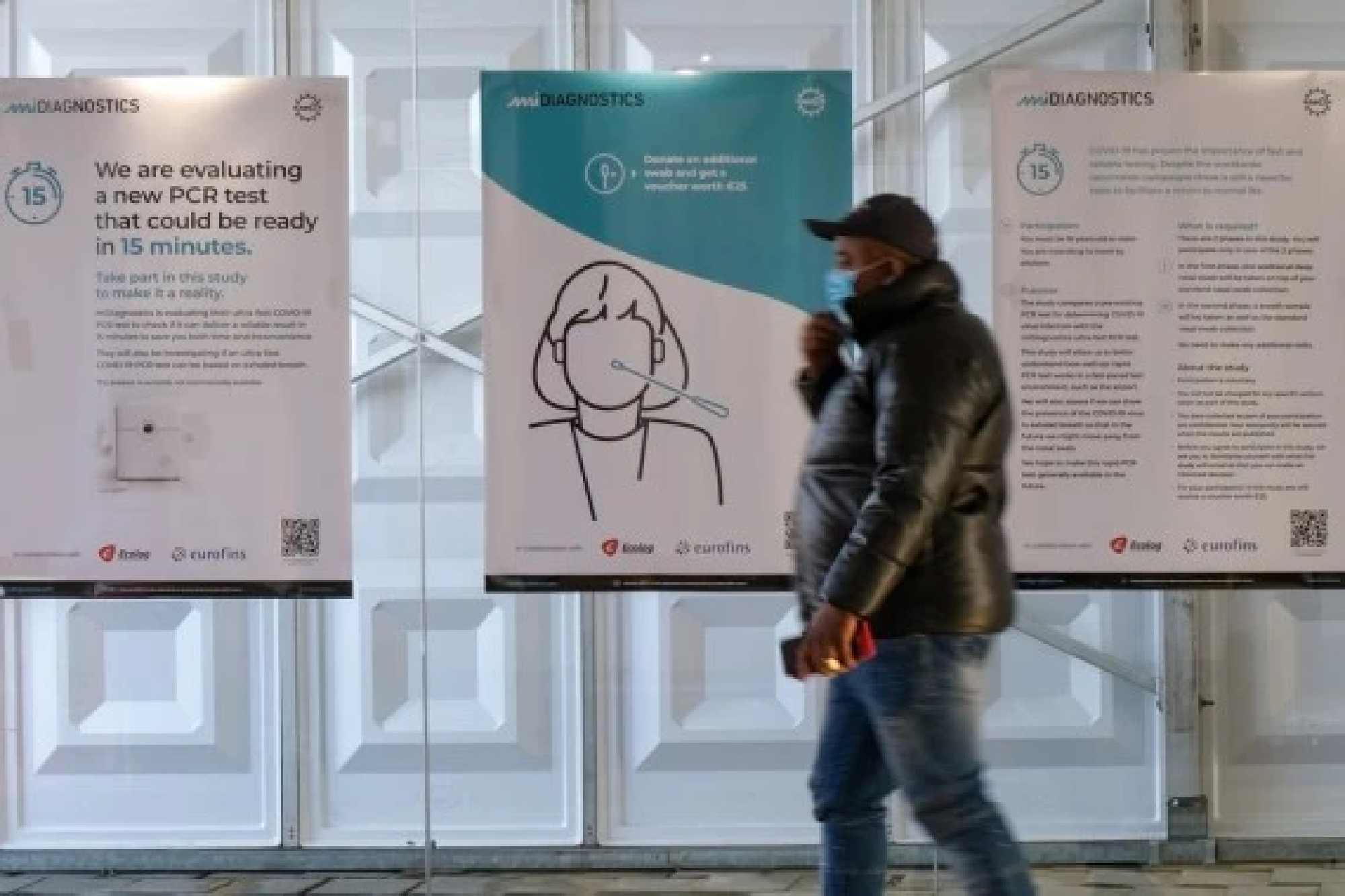 Rapid increase in Omicron COVID cases "imminent": ECDC