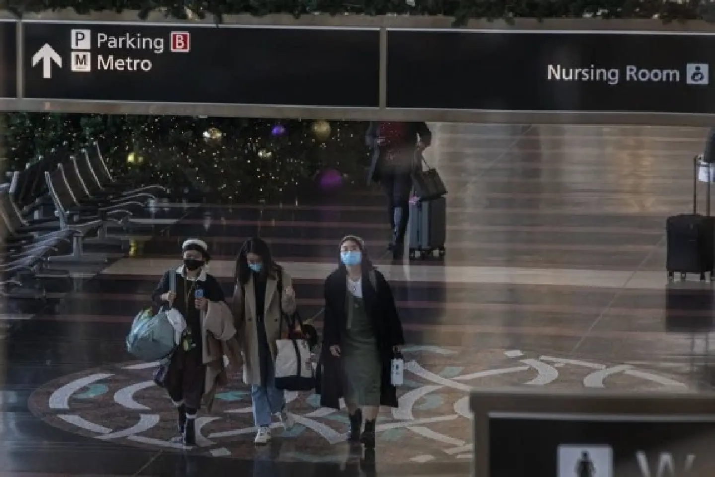 Cancelled flights put damper on U.S. holiday travel: media Cancelled flights put damper on U.S. holiday travel: media