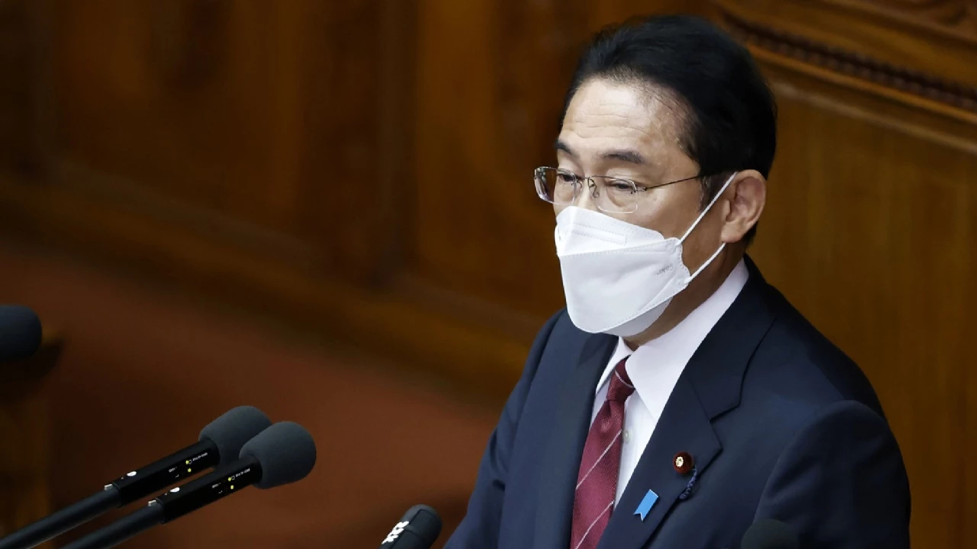 Kishida floats buyback regulations, spooking Japanese stocks