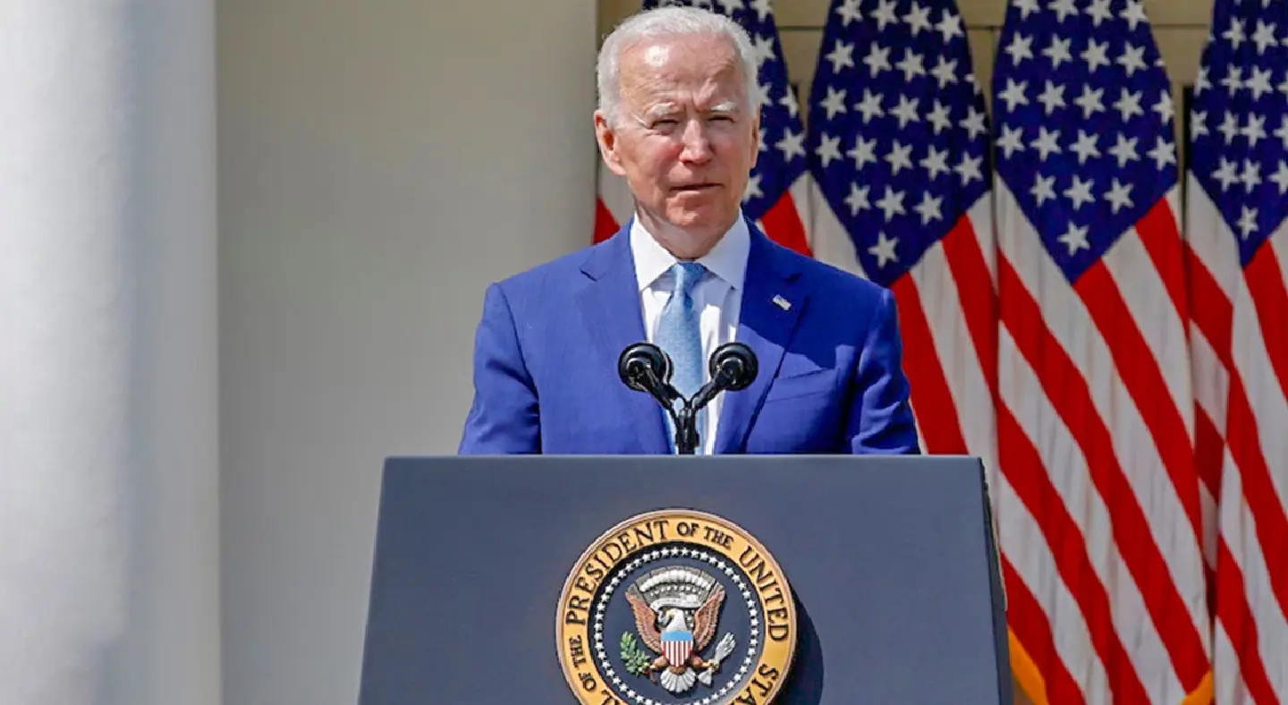 Biden promises to fight new variant with science and speed, not chaos and confusion Biden promises to fight new variant with science and speed, not chaos and confusion
