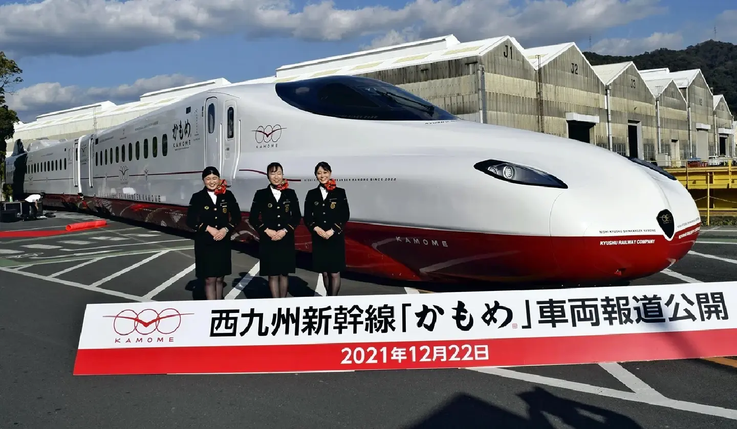 JR Kyushu unveils new Kamome bullet train