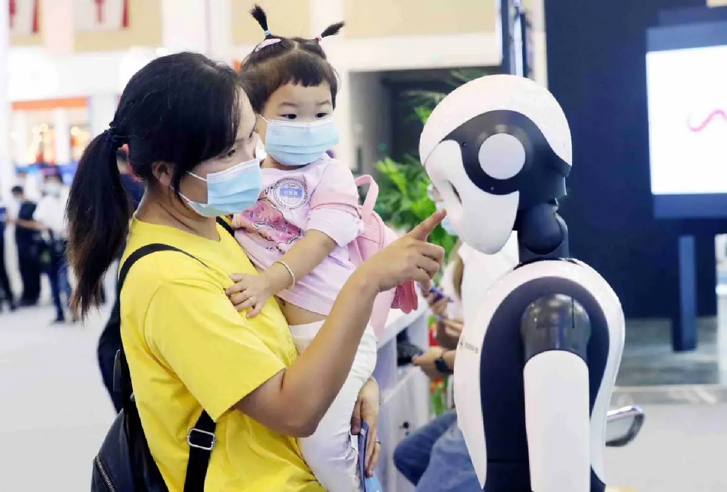 China aims to be hub of global robotics industry China aims to be hub of global robotics industry