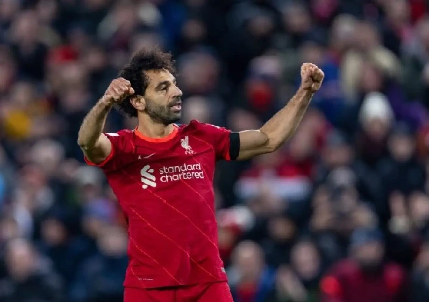 Sterlings 100th league goal keeps Man City top as Liverpool and Chelsea both win
