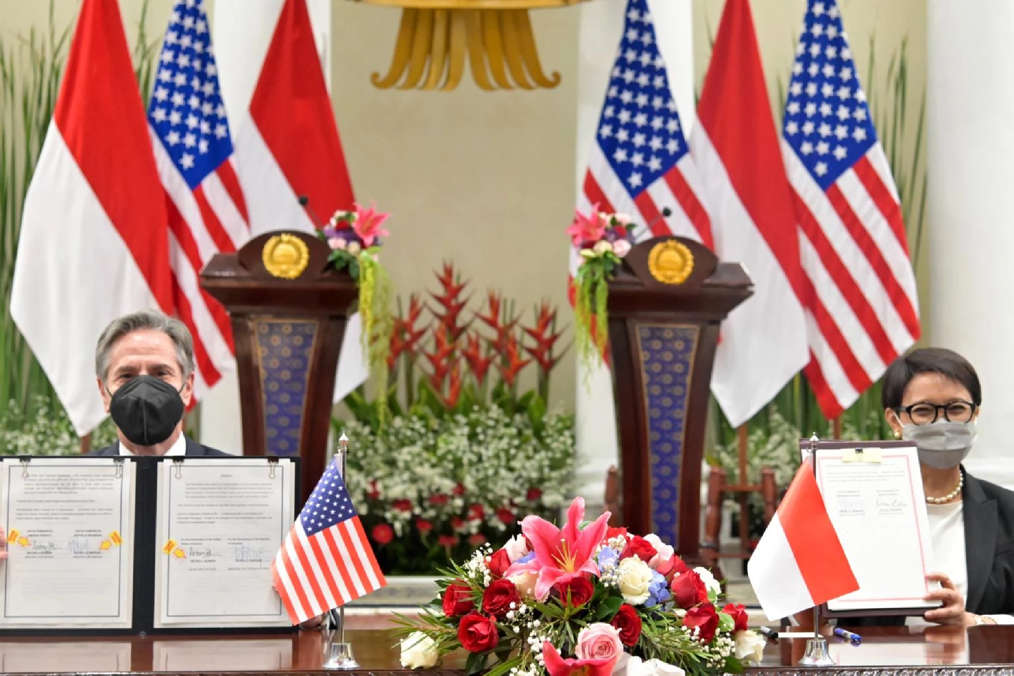 US, Indonesia sign MOU on joint naval exercises and combating illegal fishing