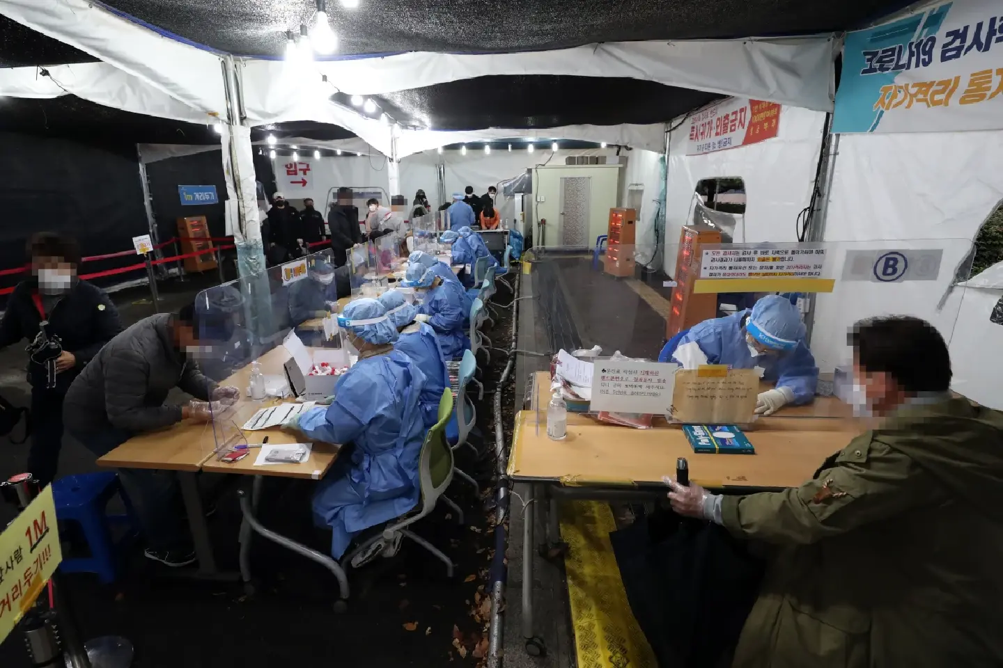Korean testing kit makers confident they can detect omicron Korean testing kit makers confident they can detect omicron