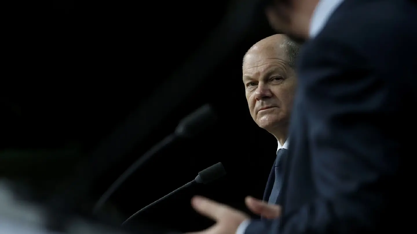 German police raid anti-vaxxers, Scholz condemns extremist threat German police raid anti-vaxxers, Scholz condemns extremist threat