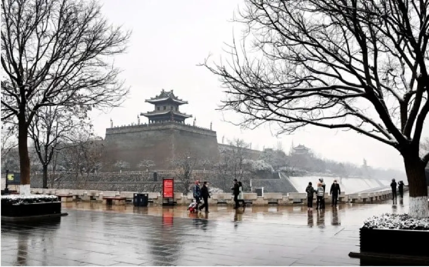 China's Xi'an clears high, medium-risk areas for COVID-19