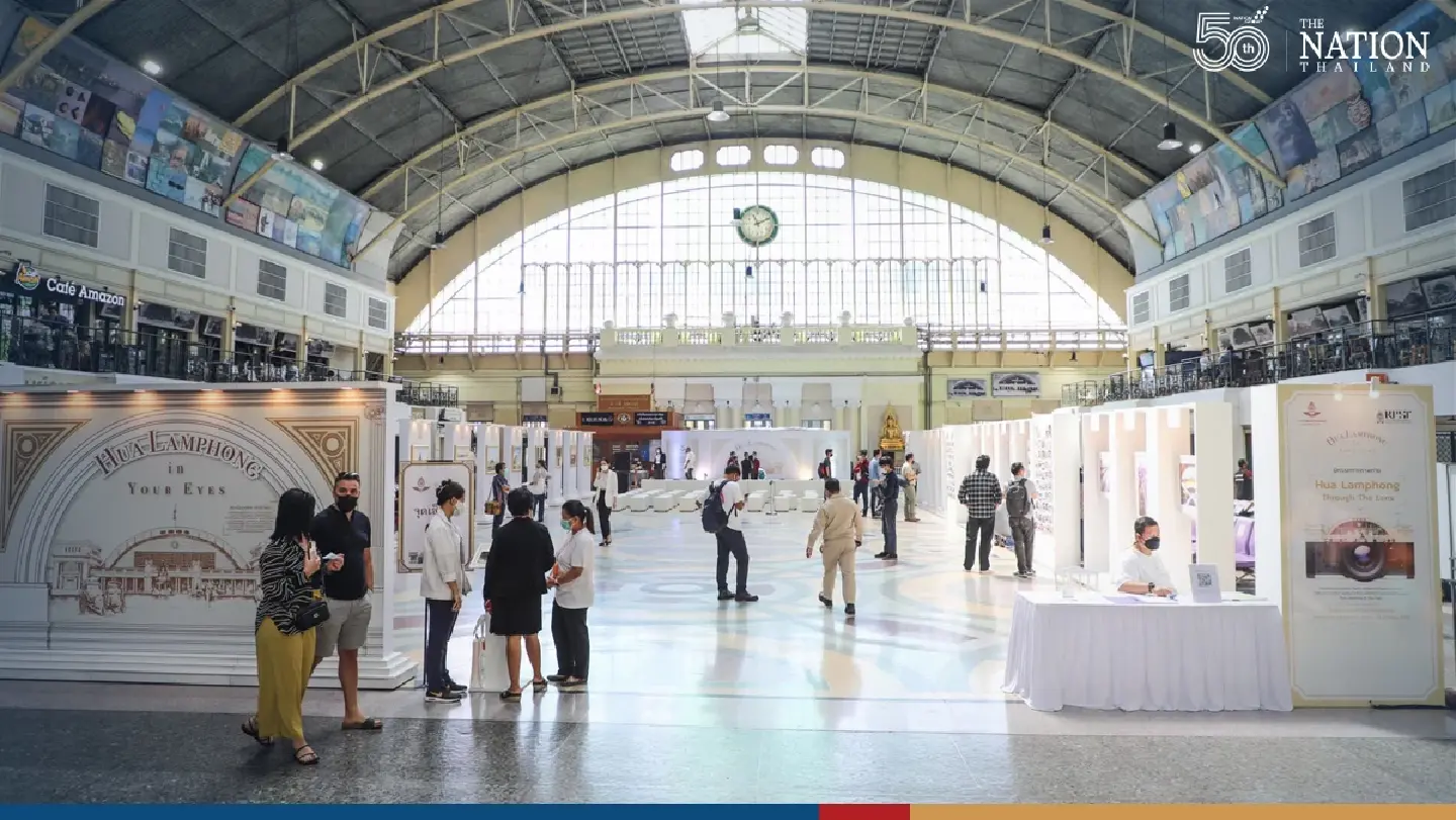 Bangkokians take a historic trip into Hua Lamphong’s past Bangkokians take a historic trip into Hua Lamphong’s past