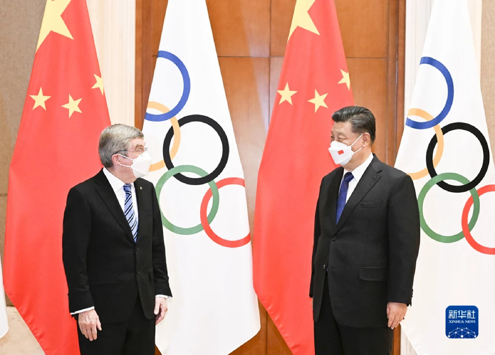 President reiterates pledge to host splendid Olympics