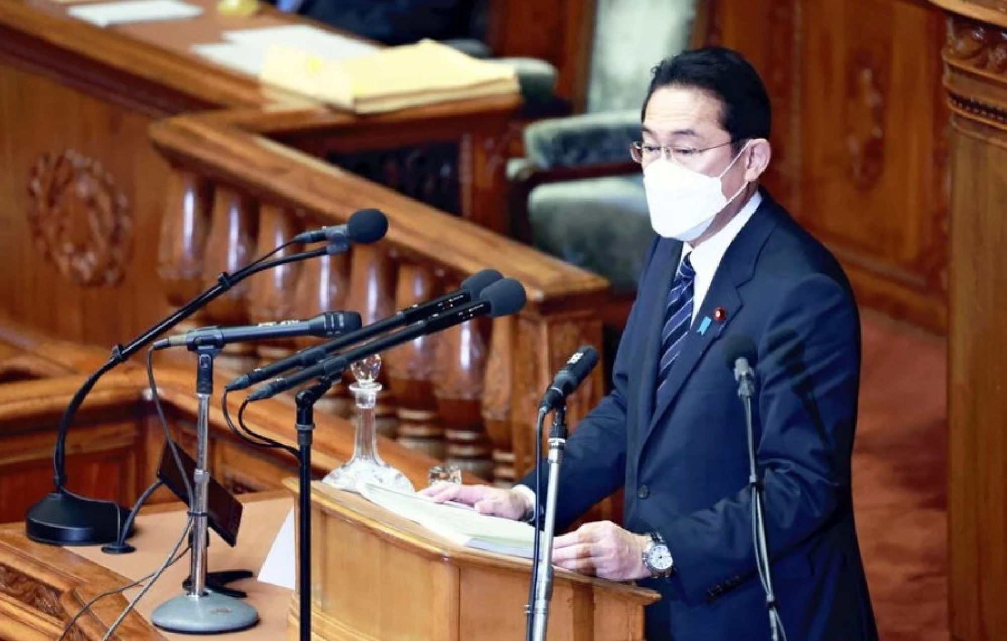 Kishida aims to pursue pandemic measures, ‘new capitalism’ in tandem