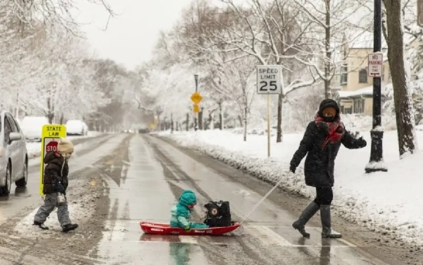 U.S. reports nearly 9.5 mln child COVID-19 cases, spiking "dramatically"