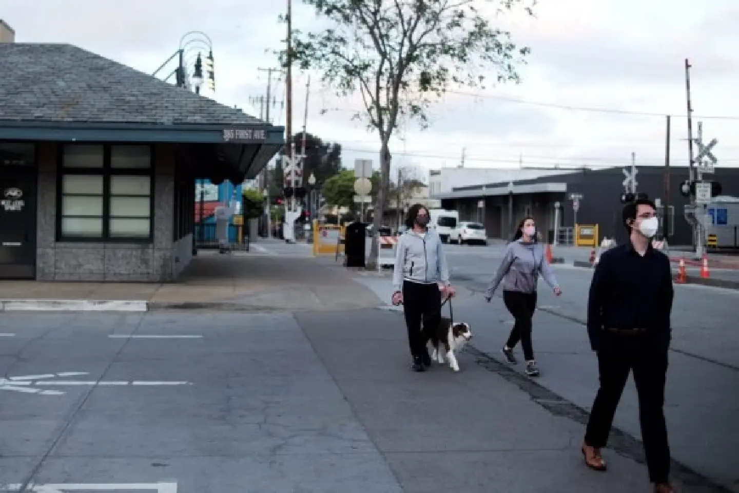 Update: Amid mounting criticism, U.S. strengthens COVID-19 battle with better masks, free tests