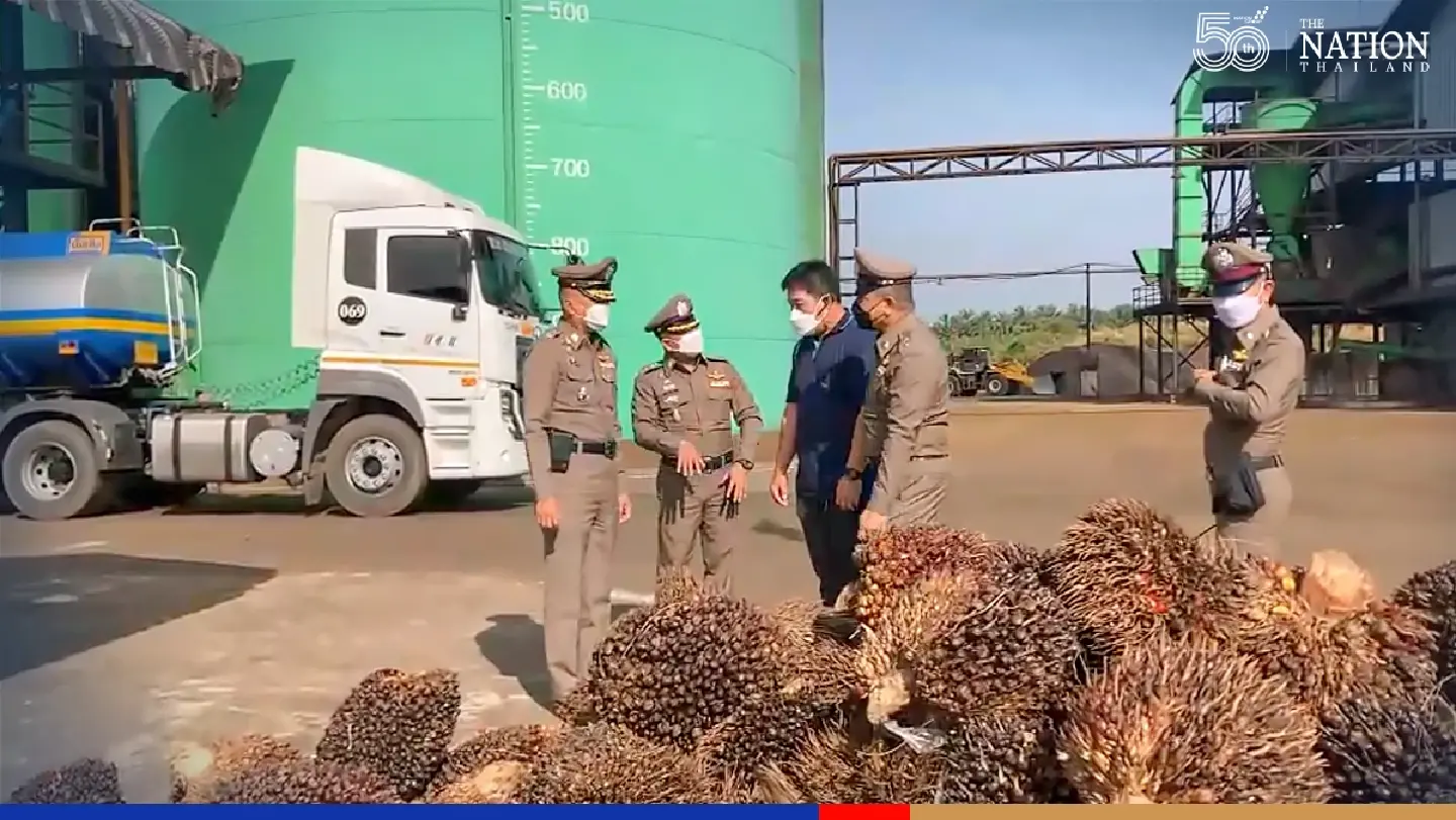 Police join state officials to prevent hoarding of palm oil Police join state officials to prevent hoarding of palm oil