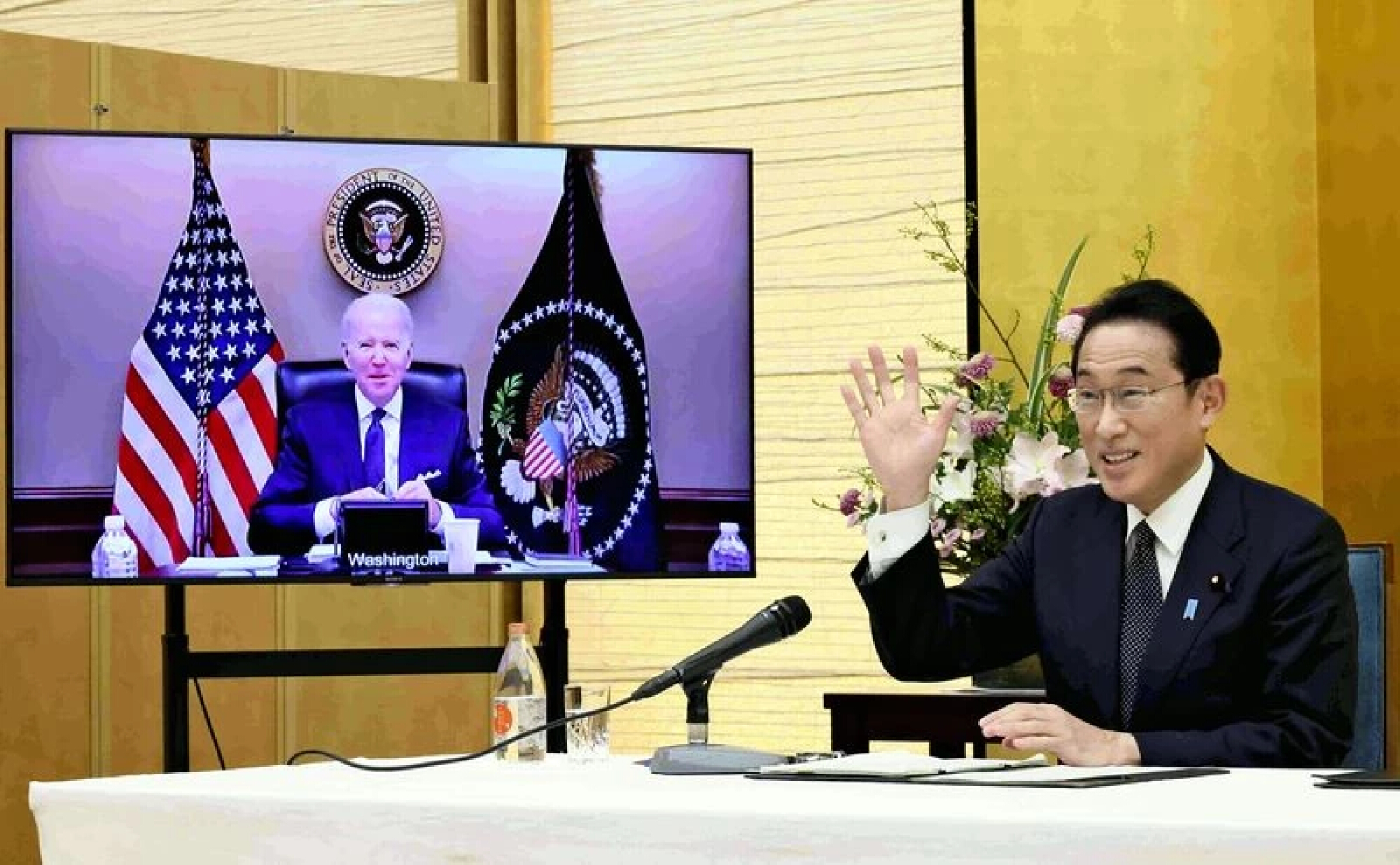 Kishida, Biden agree to launch 2-Plus-2 economic talks