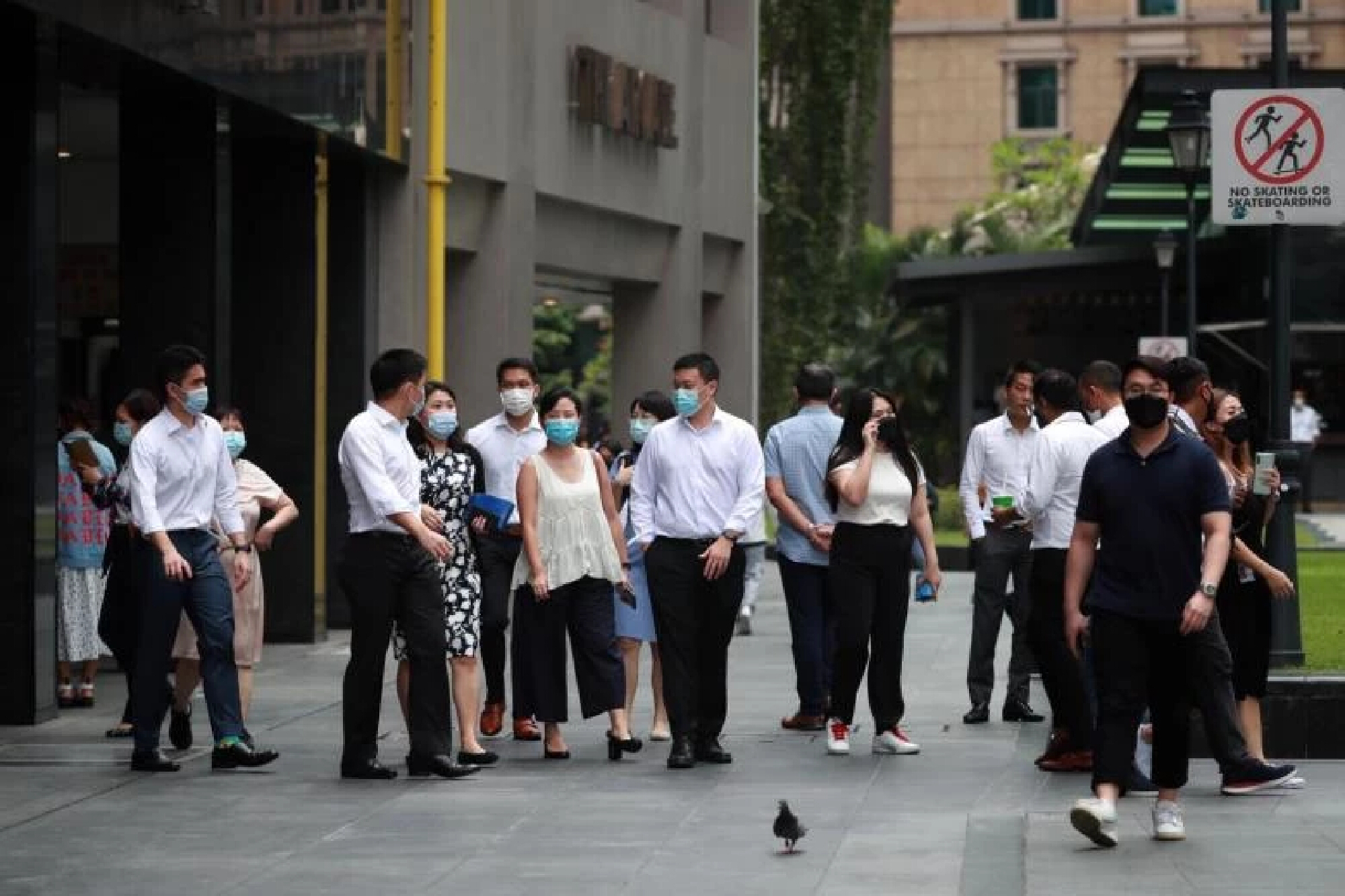 Unemployment rates in Singapore continue to decline in Nov 2021: MOM