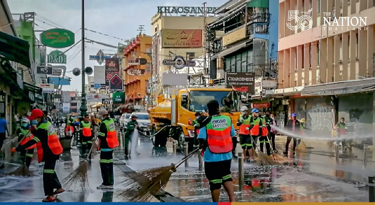 Khao San Road shuts down for 3 days after 10 tourists test positive Khao San Road shuts down for 3 days after 10 tourists test positive