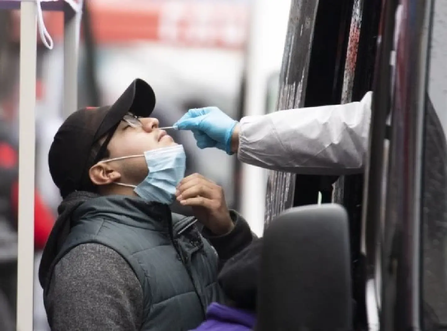 U.S. orders more pills from Pfizer amid Omicron dominance in 3rd year of pandemic